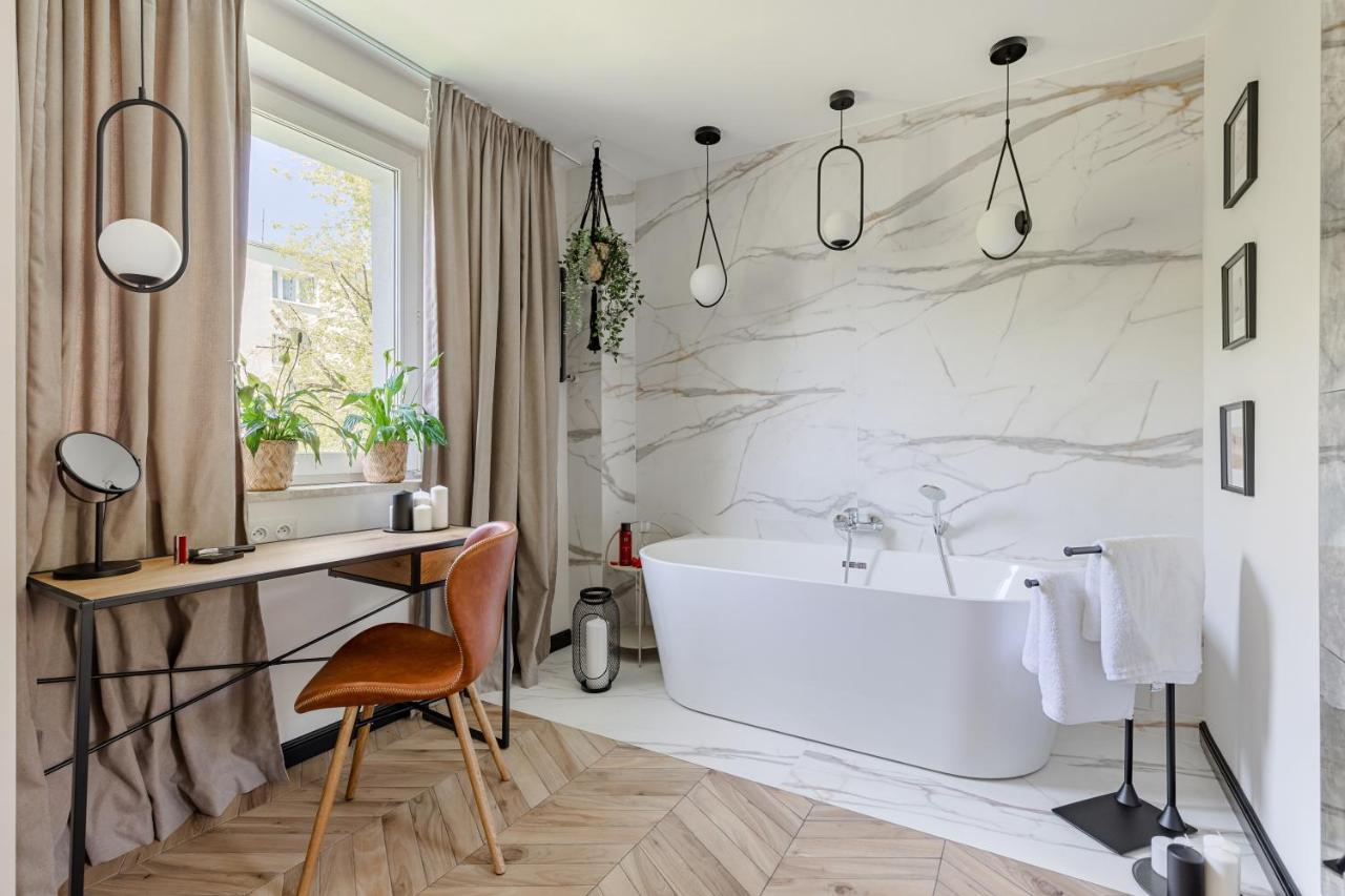 Secret Garden Apartment Warsaw Exterior photo
